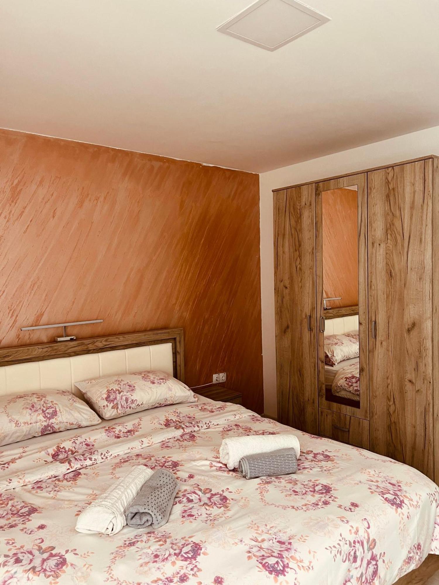 Bed and Breakfast Zeleni Dvor Ribarska Banja Exterior foto